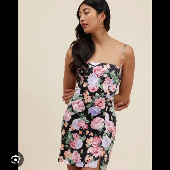 Park and Fifth Co. Sophia Mini Dress in Eden Black Floral XS - Picture 1 of 2